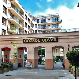 Novo , Budapest Hongrie